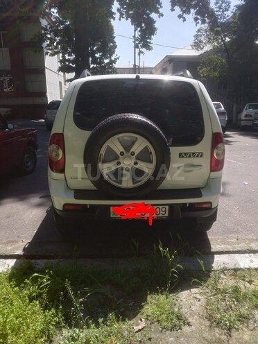 Chevrolet Niva-5