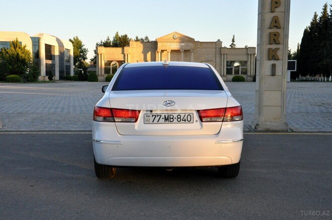 Hyundai Sonata-6