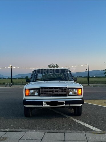 LADA (VAZ) 2107-1