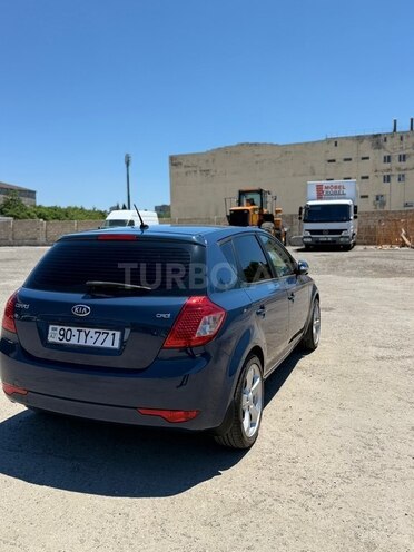 Kia Ceed-2