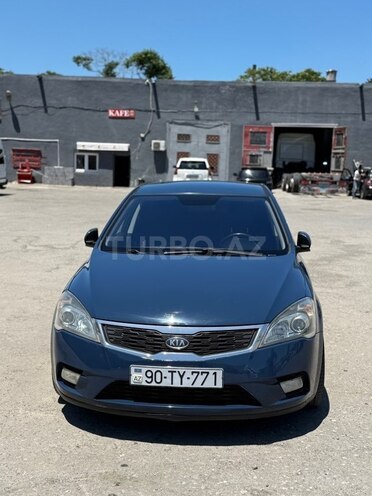 Kia Ceed-1