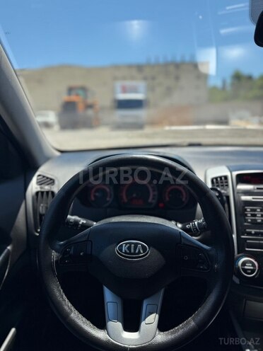 Kia Ceed-17