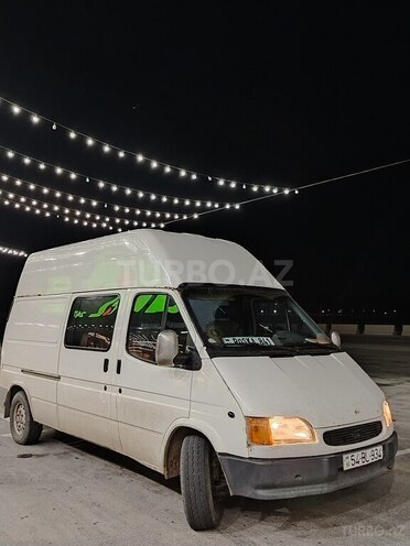 Ford Transit-1