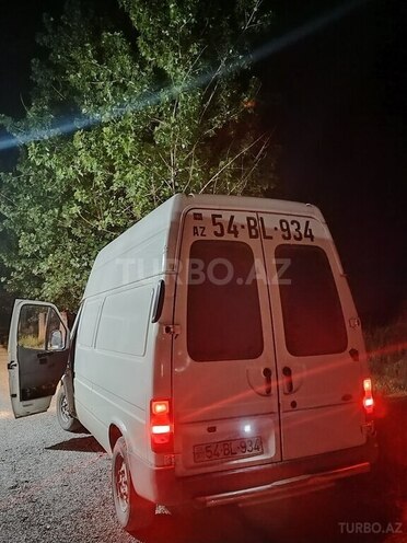 Ford Transit-2