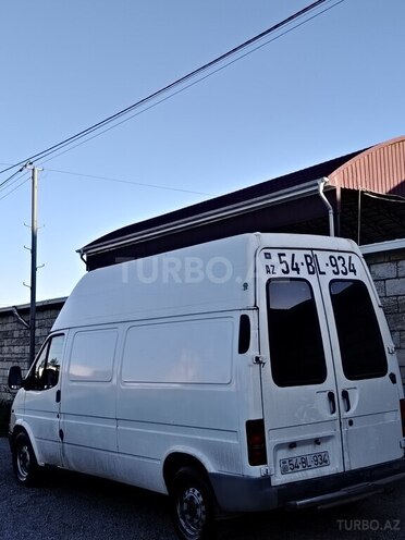 Ford Transit-6