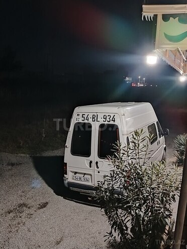 Ford Transit-12