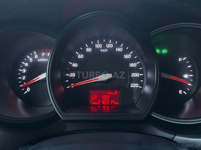 Kia Rio-21