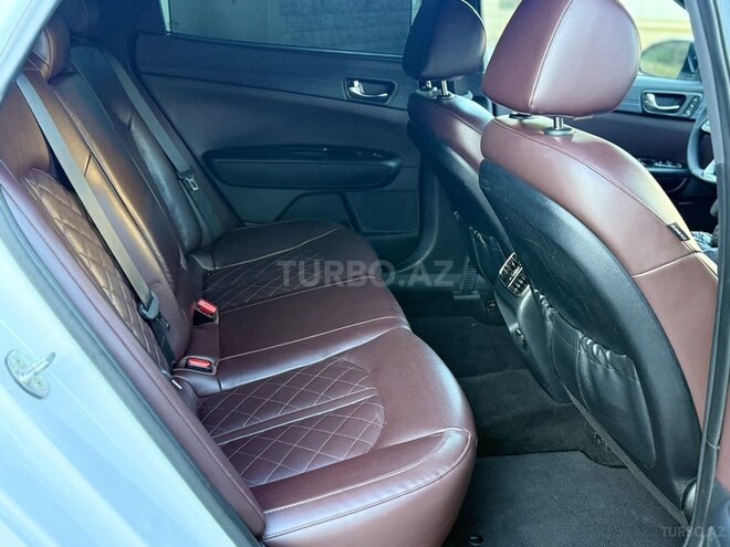 Kia Optima-13