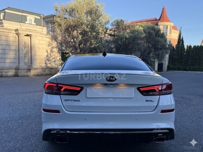 Kia Optima-3