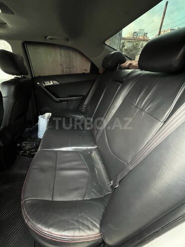 Kia Cerato-10