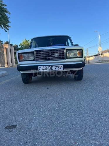 LADA (VAZ) 2107-1