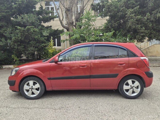 Kia Rio-4