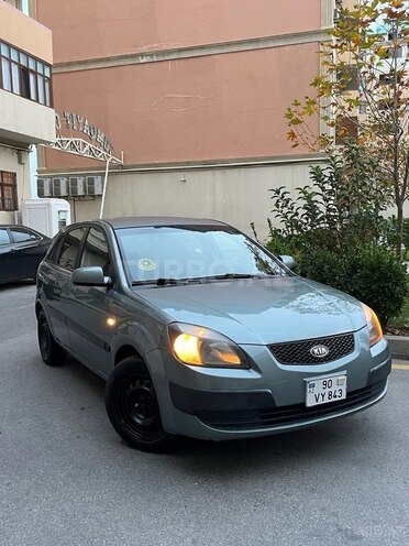 Kia Rio-1