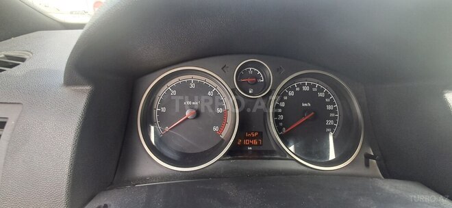 Opel Astra-8