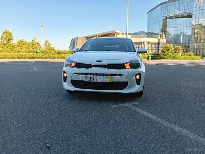 Kia Rio-21