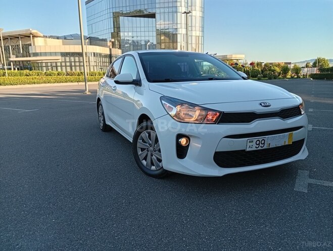 Kia Rio-1