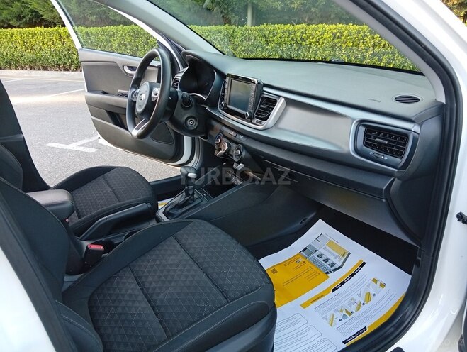 Kia Rio-8