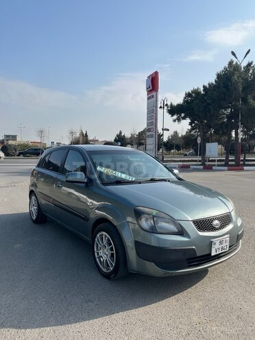 Kia Rio-2