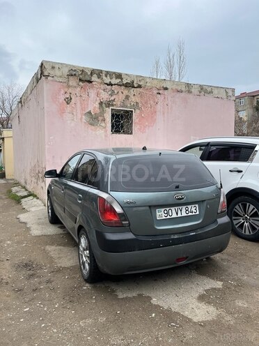 Kia Rio-4