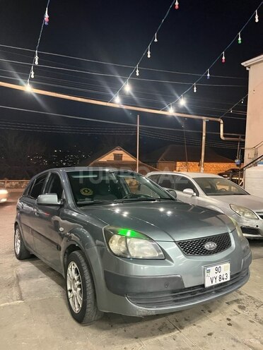 Kia Rio-5