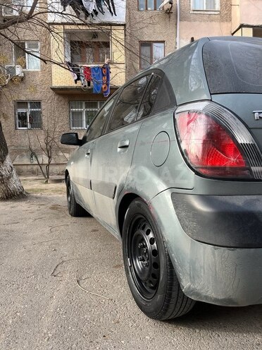 Kia Rio-12