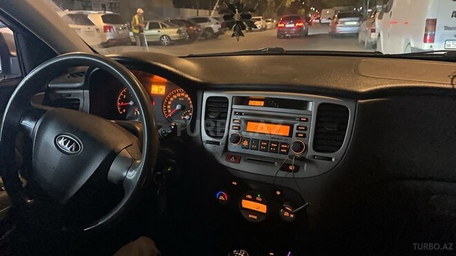 Kia Rio-15