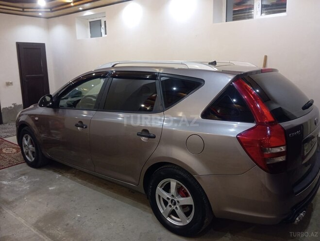 Kia Ceed SW-9