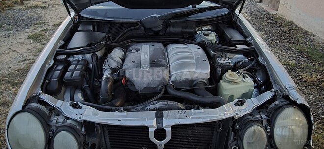Mercedes E 220-5