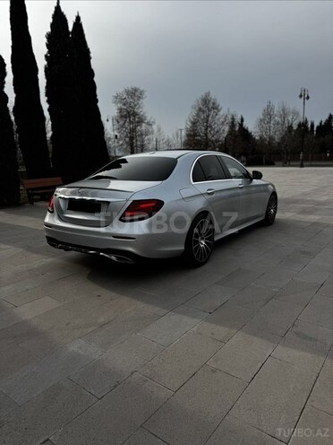 Mercedes E 300-4