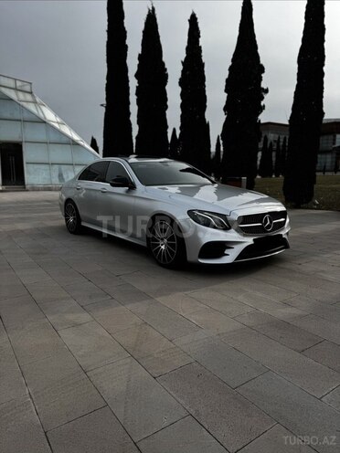 Mercedes E 300-2