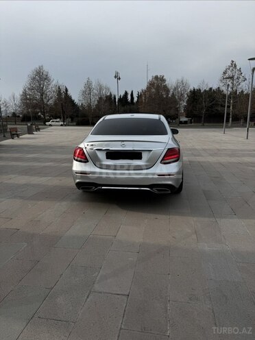 Mercedes E 300-12
