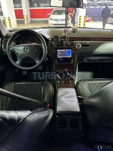 Mercedes E 220-7