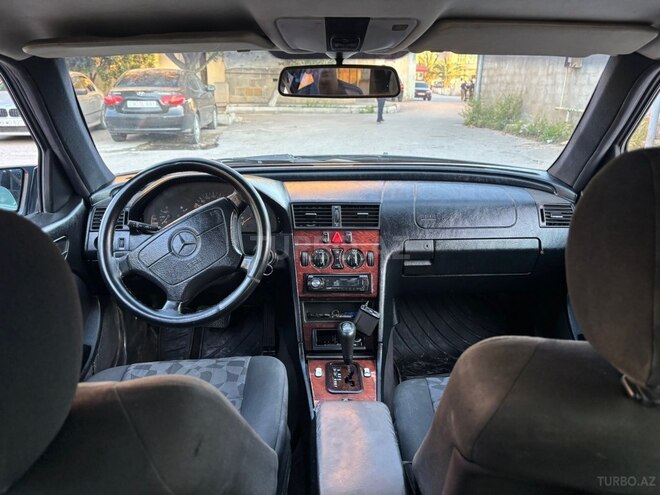 Mercedes C 180-9