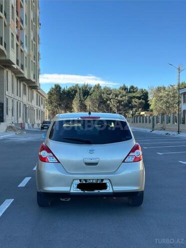 Nissan Tiida-2