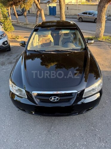 Hyundai Sonata-1