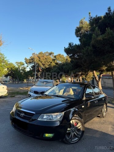 Hyundai Sonata-4