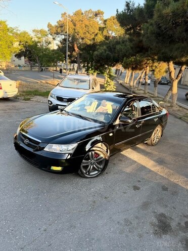 Hyundai Sonata-6