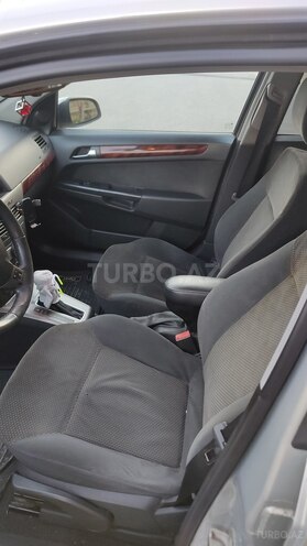 Opel Astra-12