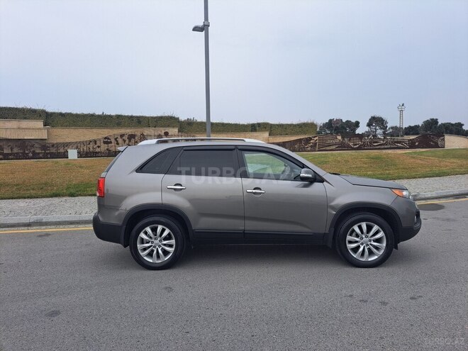 Kia Sorento-8