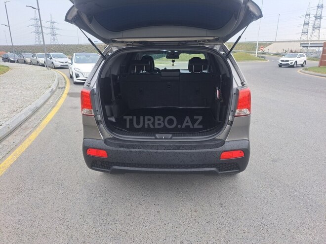 Kia Sorento-11