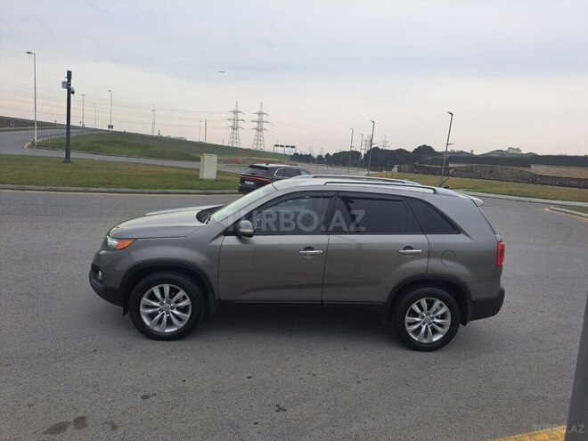Kia Sorento-2
