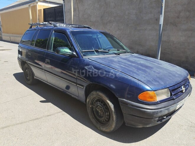 Opel Astra-2