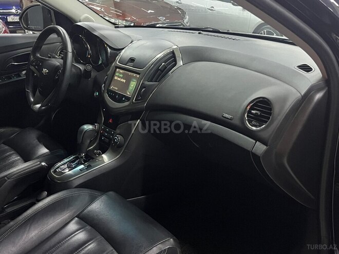 Chevrolet Cruze-10
