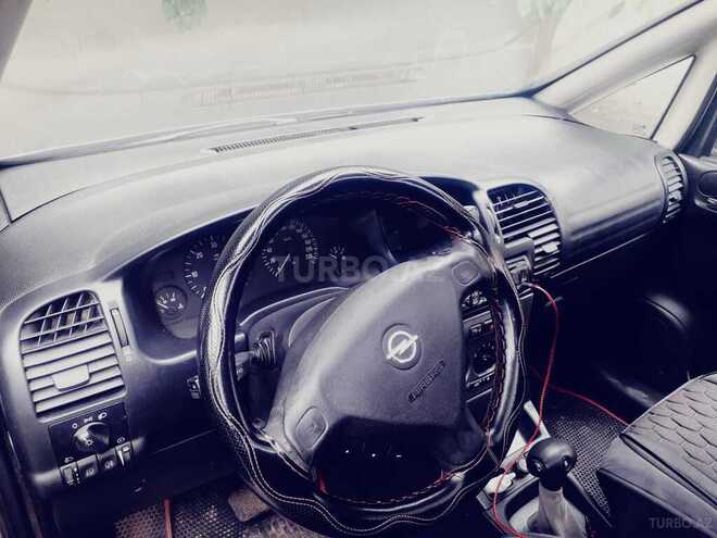 Opel Zafira-6