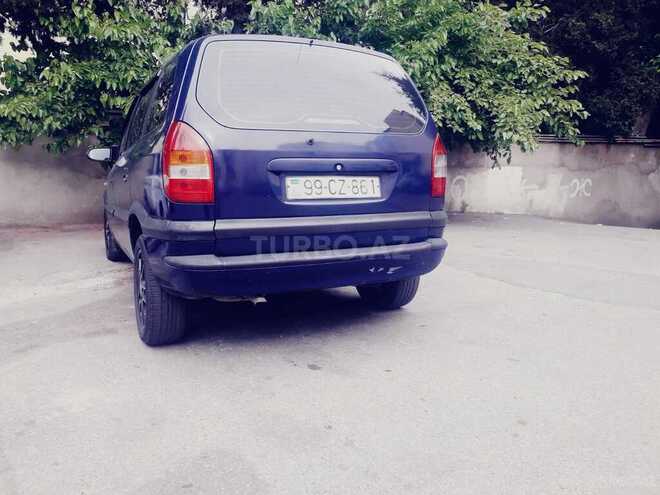 Opel Zafira-5