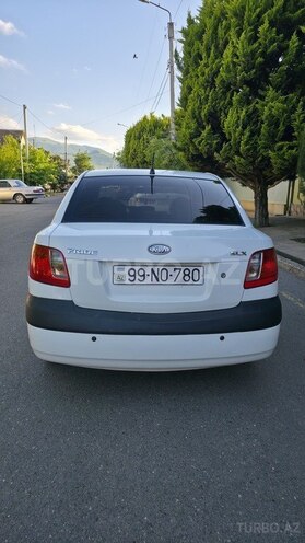 Kia Pride-2