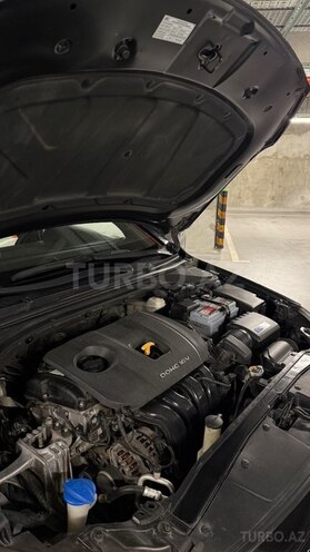 Hyundai Elantra-3