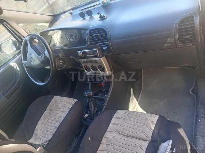 Opel Zafira-5