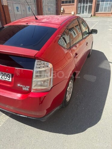 Toyota Prius-5