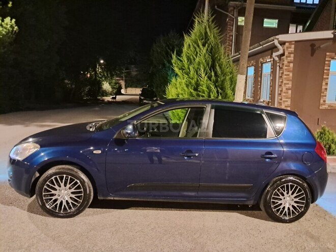 Kia Ceed-10